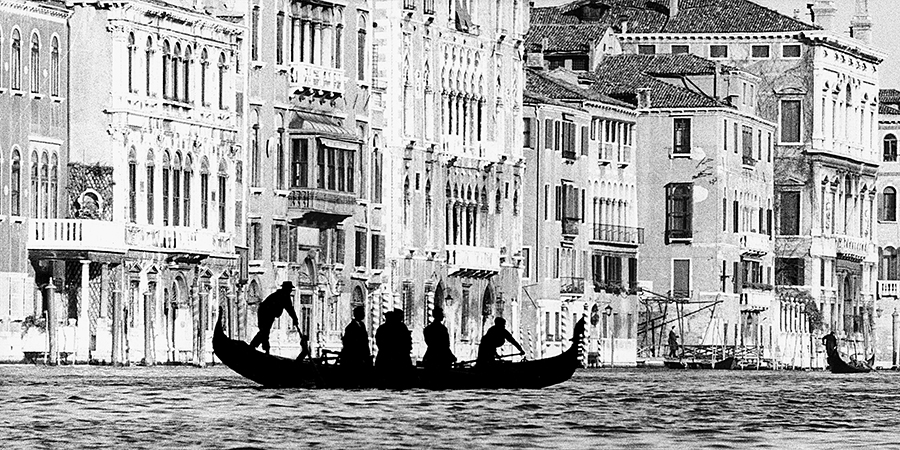 Venice. Gondola at St Tomà, 1959 c.