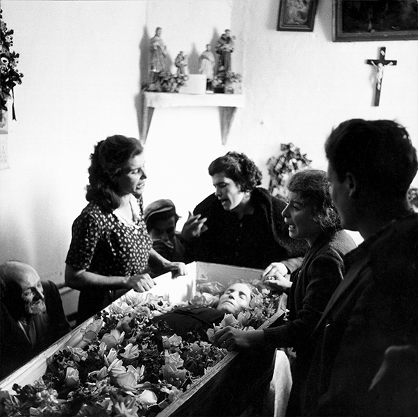 Castelsaraceno. Funeral lament, 1956